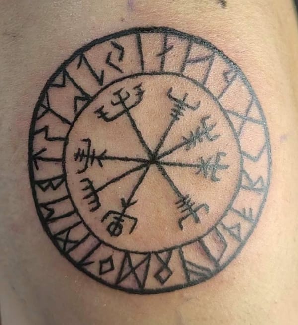 Vegvísir Blackwork / Linework Style Tattoo